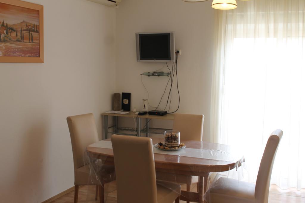 Apartments Roko Kolinda Bibinje Buitenkant foto